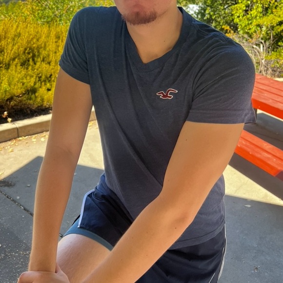 HOLLISTER MEN V NECK T SHIRT NAVY BLUE SEAGULL LOGO EMBROIDERED RED WHITE ACTIVE - Picture 13 of 16